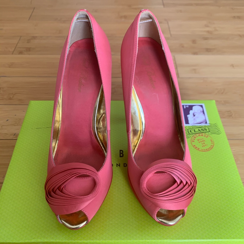 Ted Baker Naidaa Satin Pump